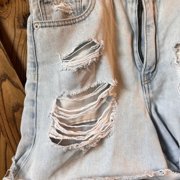 American eagle distressed shorts 8 - Picture 2 of 5